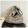 New design Lazy wind canvas shoulder bag women's large-capacity commuter underarm bag casual tote sickle bag