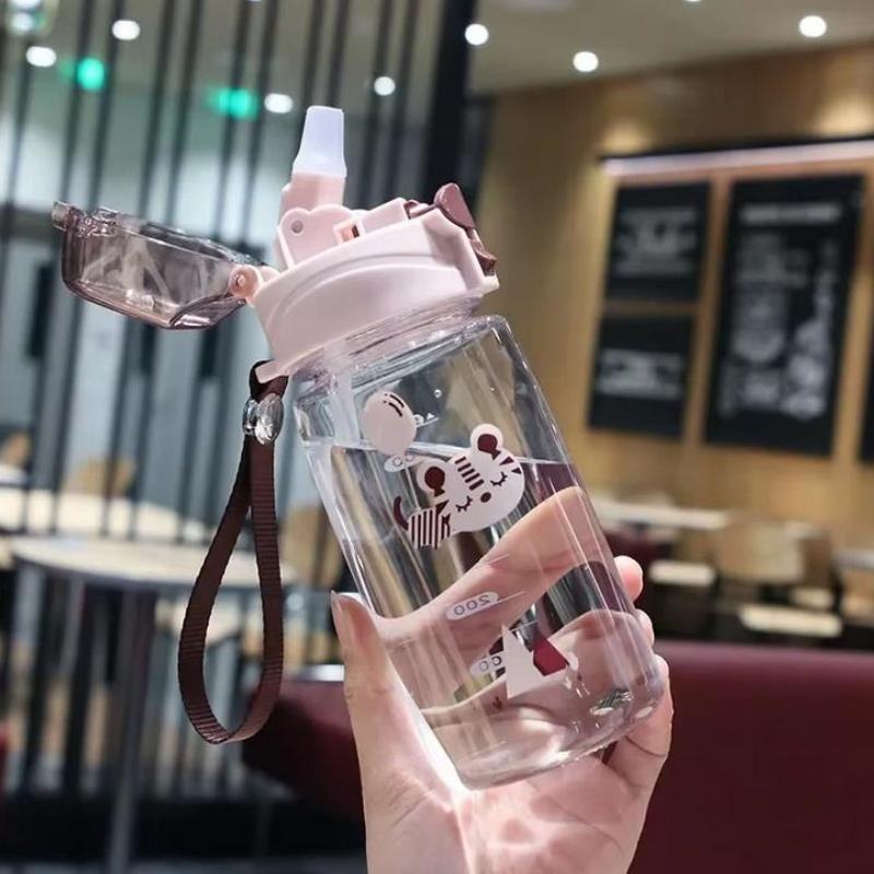 550ml Kids Sippy Cup Water Bottles Creative Cartoon Feeding with Straws and Lids Spill Proof Portable Toddlers Beverage Cups