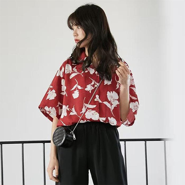Loose Fit Printed Shirt Women‘s - Short Sleeve Summer Casual Blouse Top