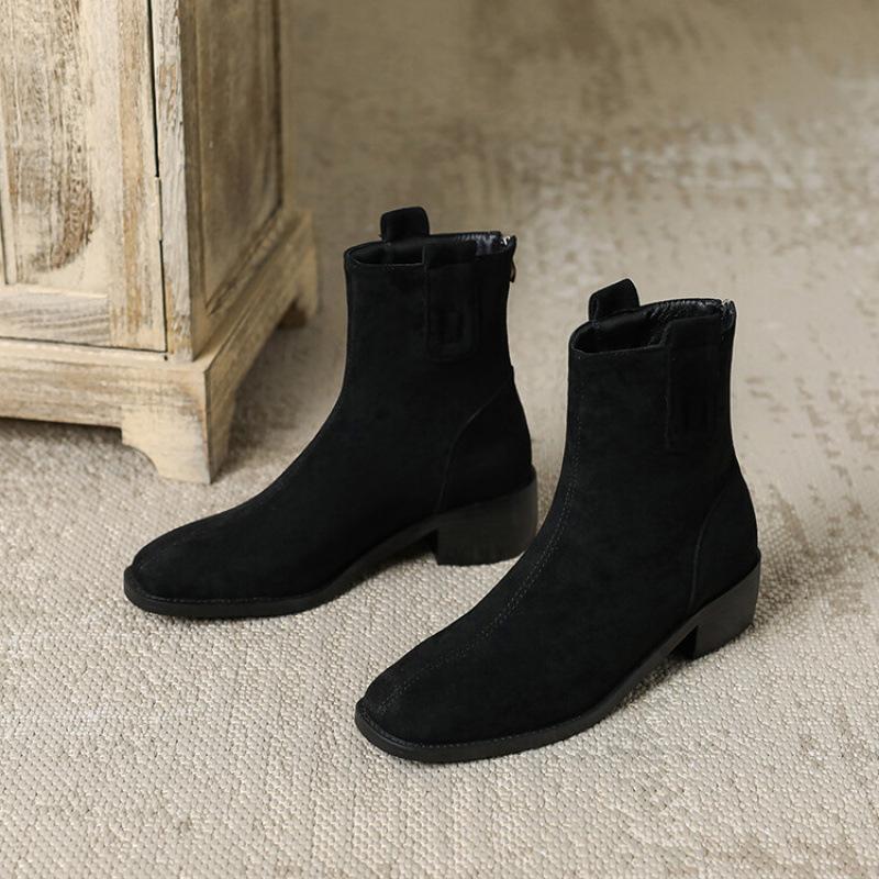 Autumn and winter large size Martin boots women's rubber sole comfortable rear zipper non-slip low heel women's boots square heel leather surface med