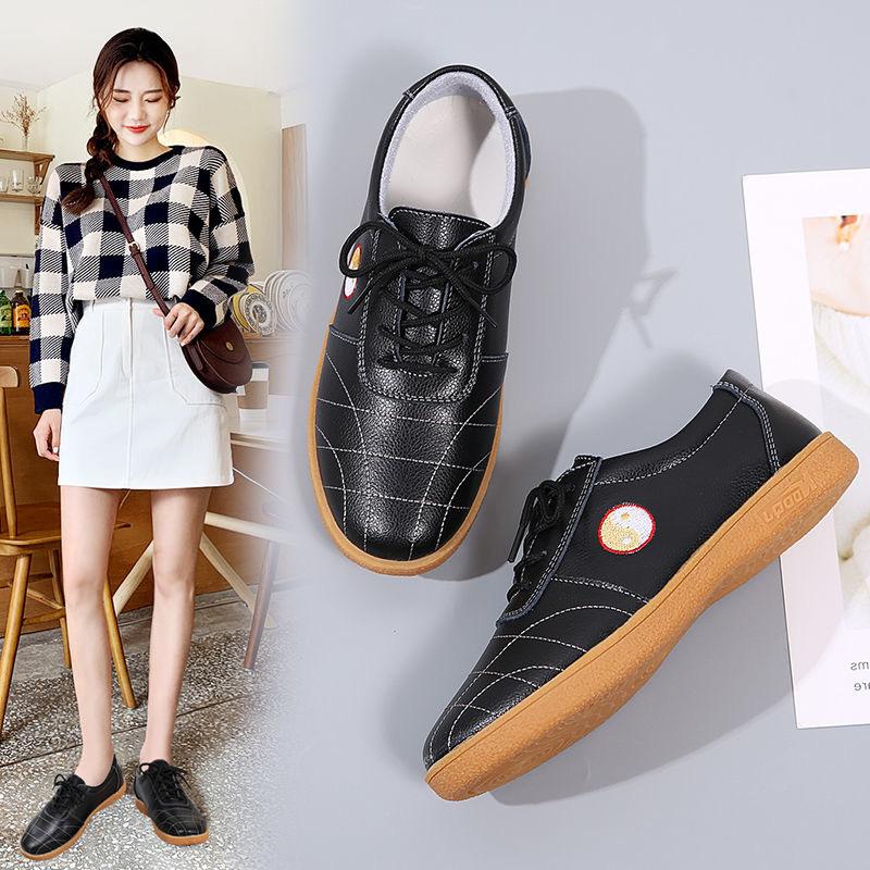 Spring Tai Chi Shoes for Women's Cow Leather Soft Beef Tendon Sole Martial Arts Shoes for Autumn Tai Chi Practice Shoes for Women's Sports Shoes
