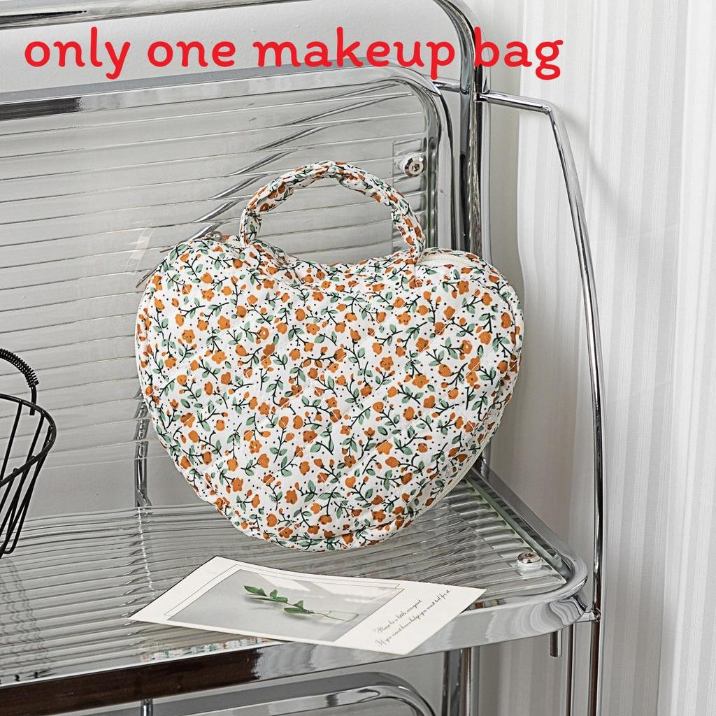 Floral Woman Travel Makeup Bag With Large Capacity And Quilted Design For Home Storage