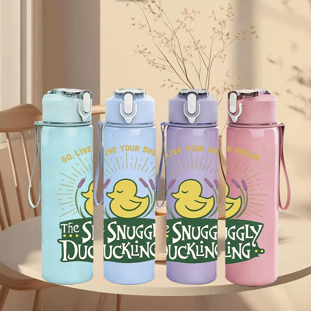 1PC The Silliest Duckling Quote Print 750ml Color Plastic Sports Water Bottle Leakproof Flip Straw Lid Suitable for Sports Office Home Use