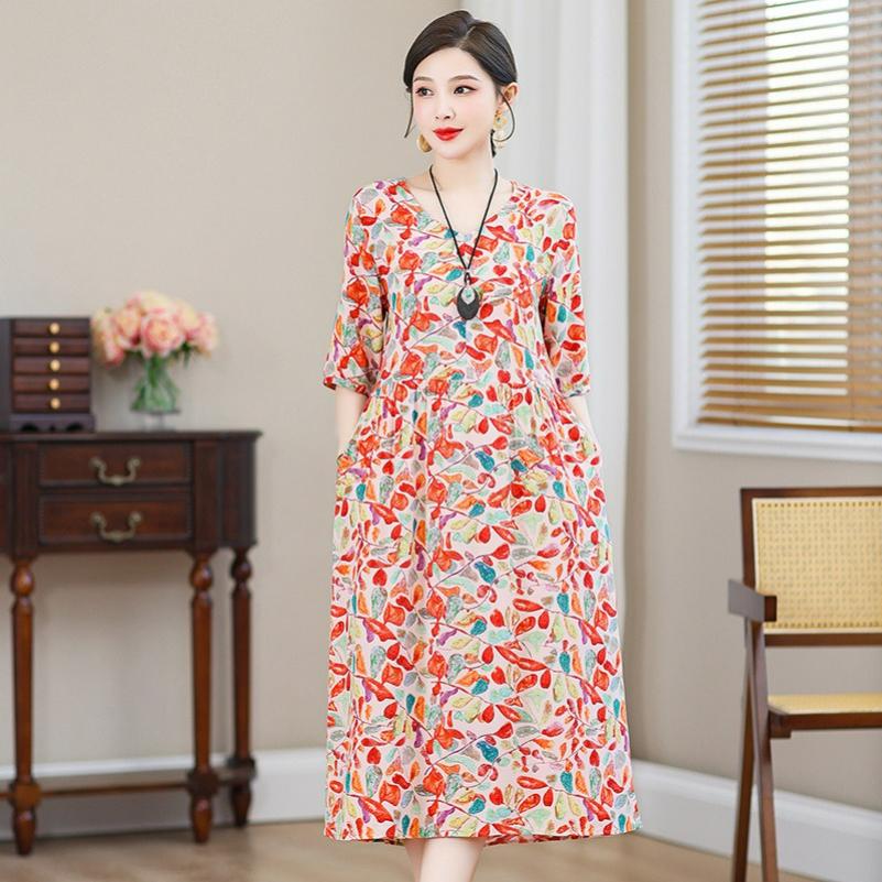 

Floral Over-the-knee Dress Female Summer Western Style Age-reducing V-neck Mother Summer with Pocket Skirt 5XL