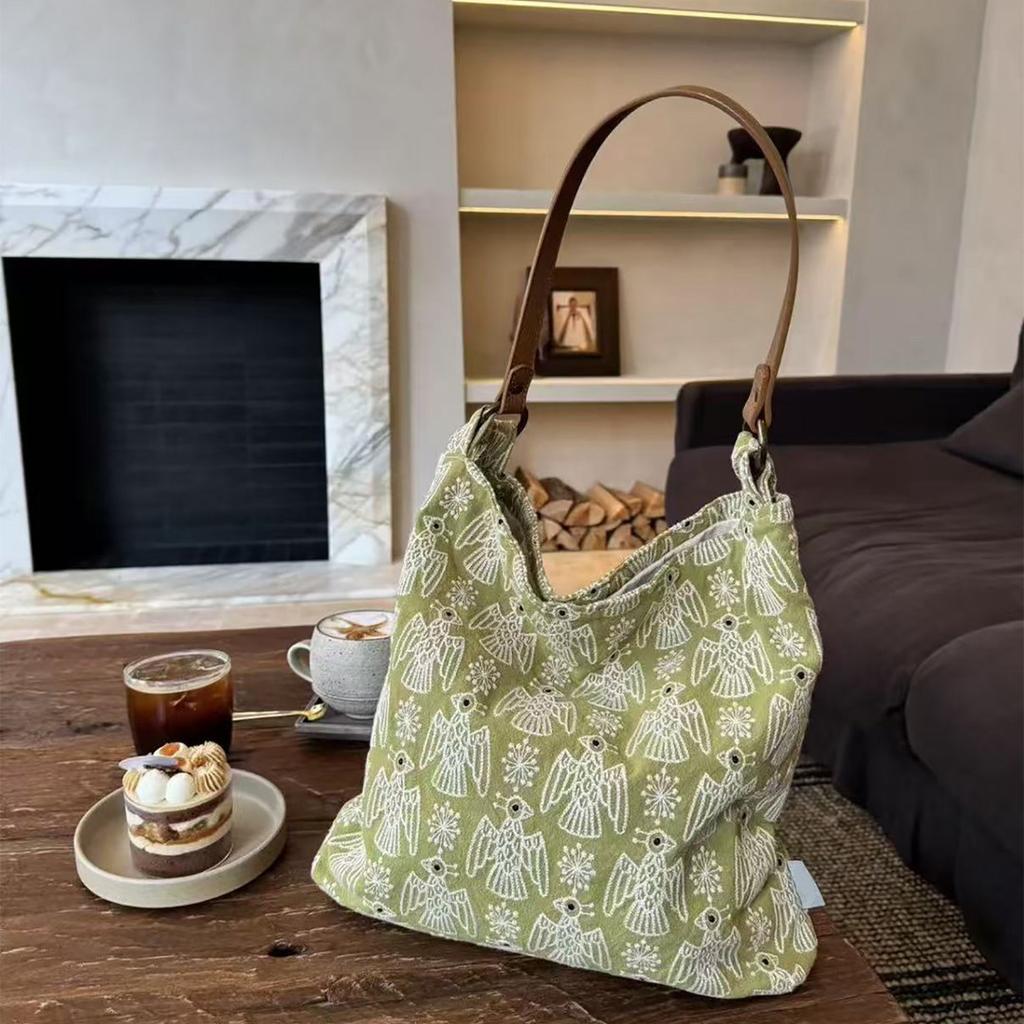 Large-capacity Single-shoulder Fashionable Tote Backpack for Daily Commuting