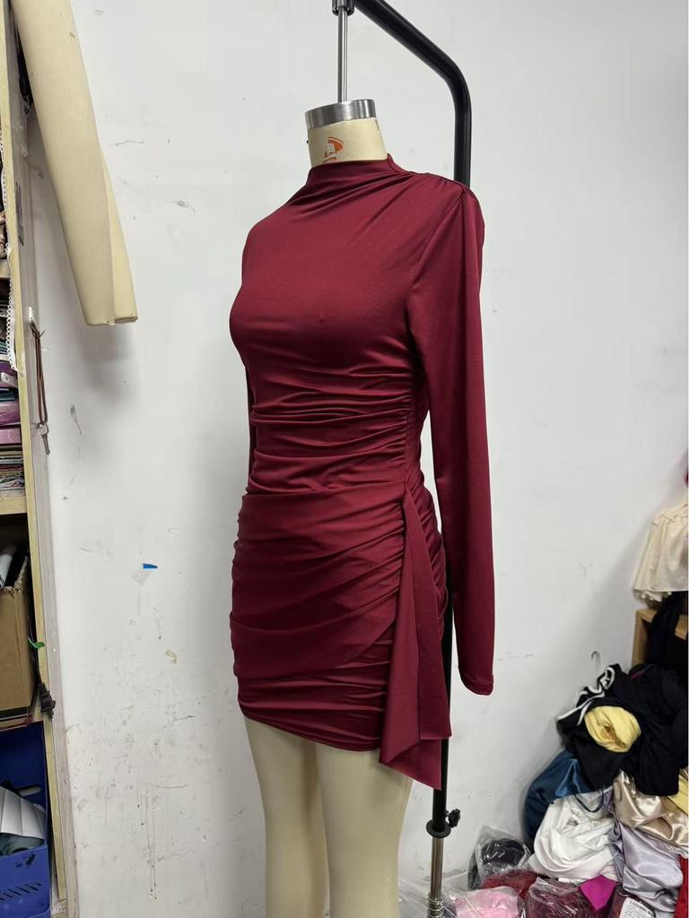2026 Women's Autumn/Winter Solid Color Slimming Dress with Sashes and Long Sleeves