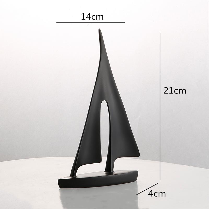 Creative Resin Crafts Ornaments Sailboat Ferry Triangle Abstract Hollow Out Golden Handicraft Furnishings Home Decoration