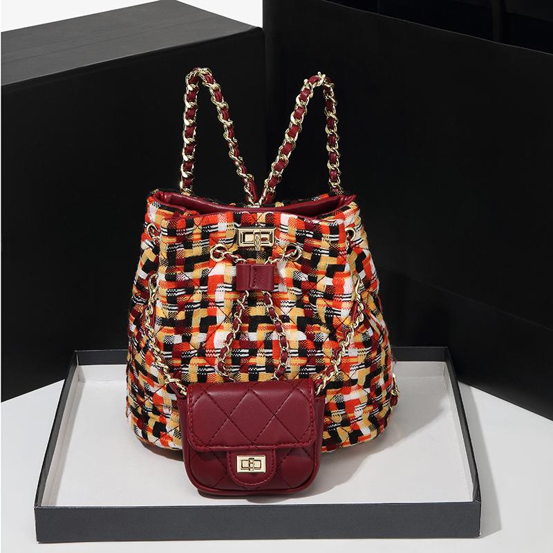 

Рюкзак женский Летний Новый Рюкзак с ромбовидной цепочкой Корейская версия Высокая ценность Маленькая квадратная сумка Сумка через плечо Сумка-кроссбоди Трендовый