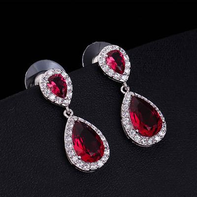 Cellacity Trendy Silber 925 Ohrringe für Frauen Edlen Schmuck Wassertropfenförmige Edelsteine ​​Party Rubin Saphir Smaragd Ohrtropfen