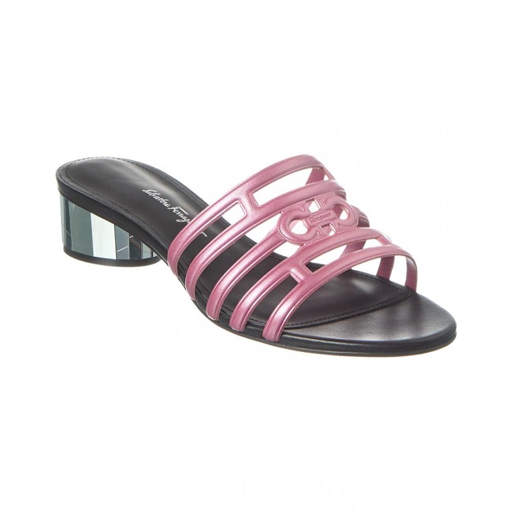 

Salvatore Ferragamo Кожаные сандалии Ferragamo Finn розовый