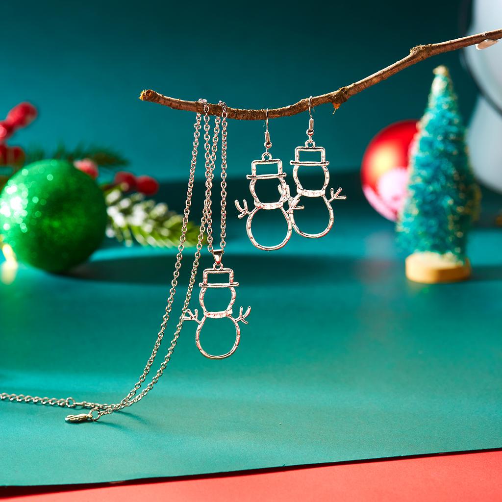 Silver Color Wearing Hat Snowman Drop Earrings For Women Minimalist Christmas Elegant Hollow Earring Girls New Year Gifts