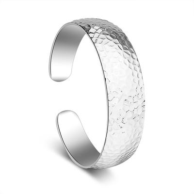 Bracelet Jonc Ouvert Minimaliste Rétro Plaqué Argent avec Motif Dragon Accessoires de Bracelet pour Femmes, Bracelet Bourgeon de Fleur