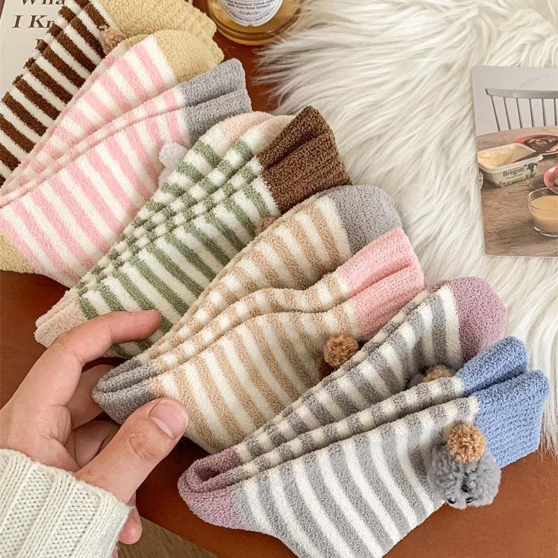 2 Pairs of Striped Three-dimensional Plush Dog Socks, Trendy Brown Dog Head Cute Mid-calf Socks, Casual and Comfortable