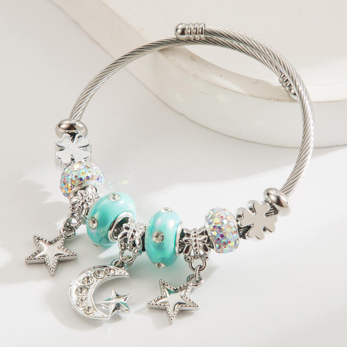 

Beaded Star and Moon Pendant Bracelet - Versatile Stainless Steel Adjustable Couple Wristband синій
