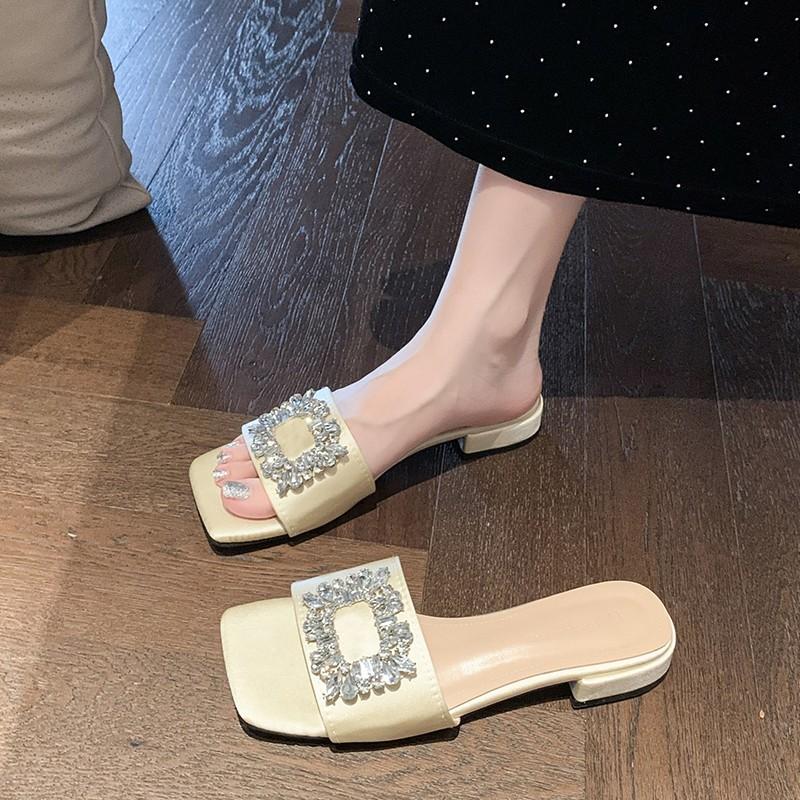 

Leisure Women Slippers Casual Square Low Heels Crystal Mules Women Shoes Solid Slip on Leather Bright Diamond Summer Slippers 35 шампанського