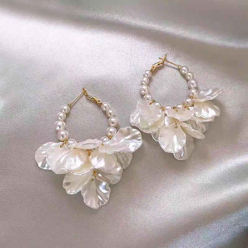Imitation Pearl Flowers Fringe Long Dangle Earrings For Women Elegant Temperament Dainty  Luxury Jewelry