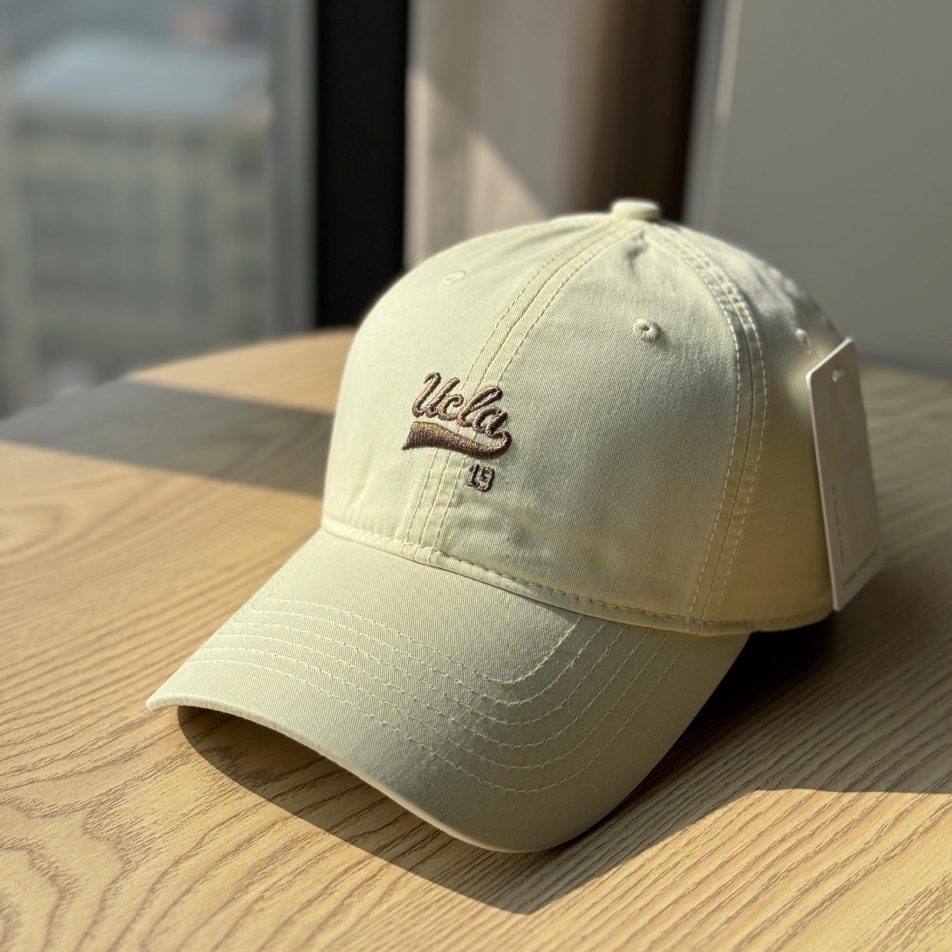 

New women s baseball cap with simple lettering, versatile curved brim hat for spring and summer, casual street style, versatile sun-shading duckbill Adult54-60Adjustable світло-жовтого кольору