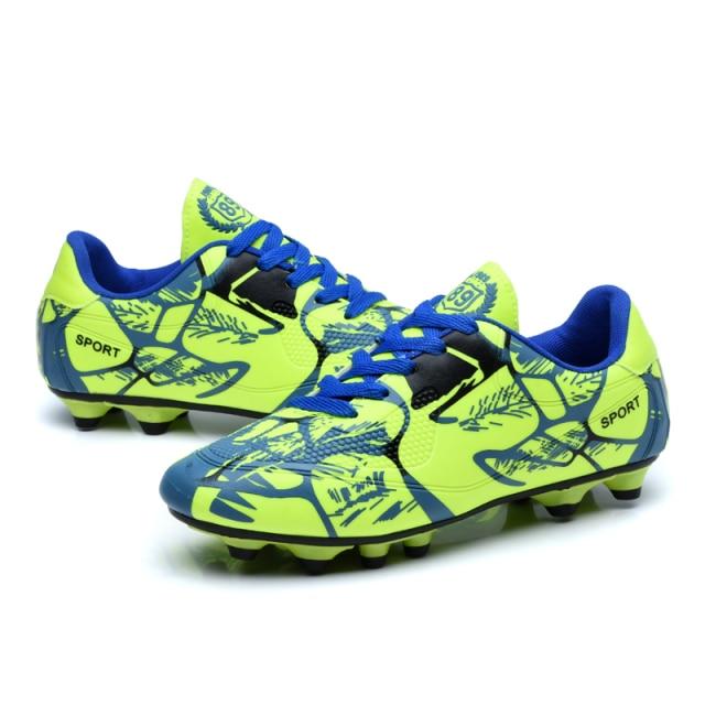 Fashion Green Men Soccer Cleats Boys Football Shoes Antiskid Low Ankle Soccer Shoes Men Outdoor Sport Sneakers Chaussure Soccer