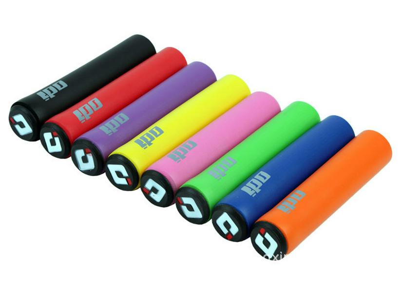 Ultra-light USA ODI Silicone Mountain/Road Dirt-Resistant Bike Handlebar Grips - Shock Absorbing, Foldable Design