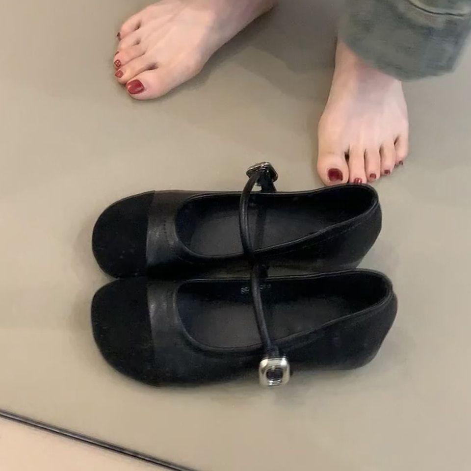 Round head retro inner height increase Mary Jane women's shoes light mouth fashionable versatile one word with French evening wind ballet shoes