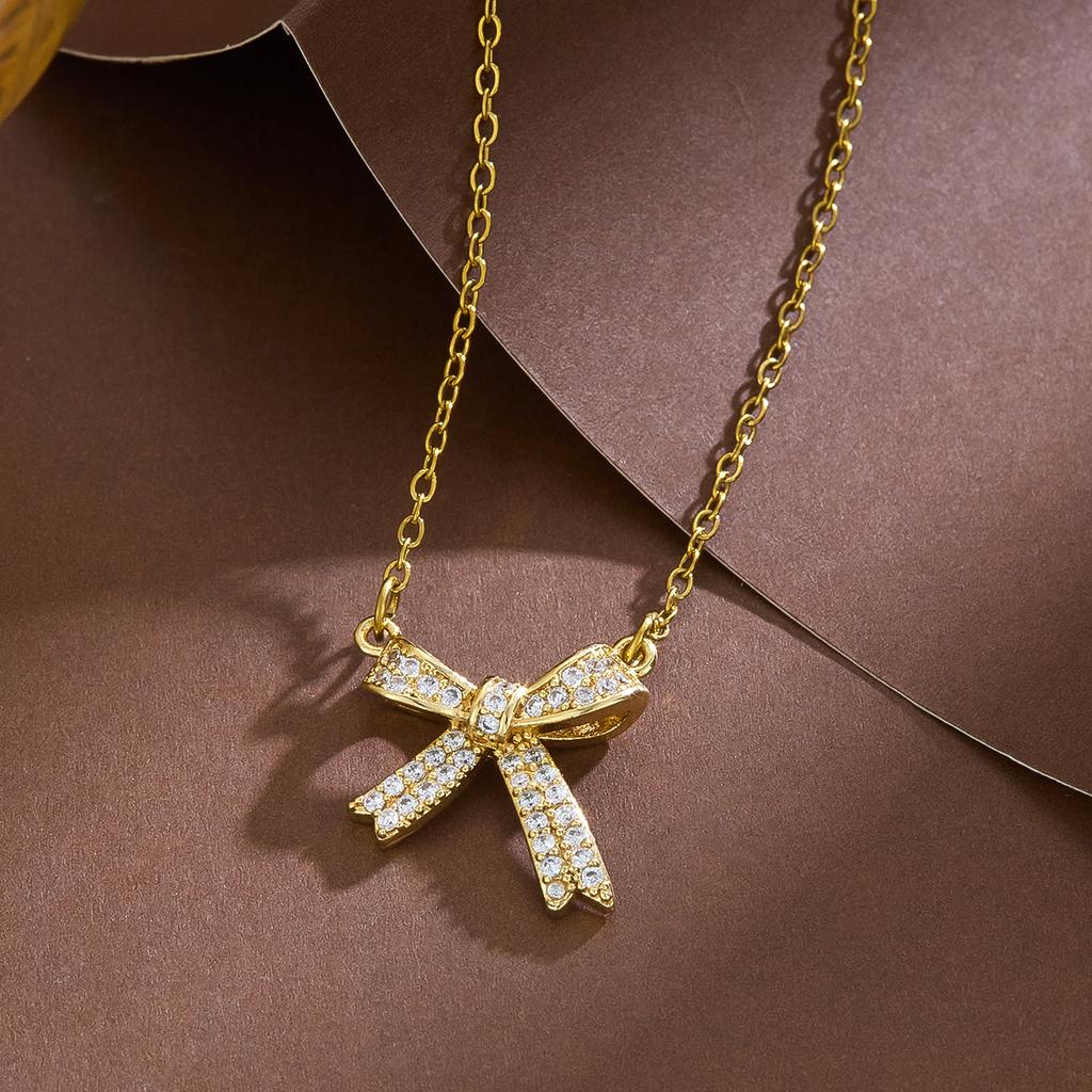 Bow-encrusted Diamond Super Flash Necklace Female, French Light Luxury Niche Design Sense Cold Wind Versatile Collarbone Chain