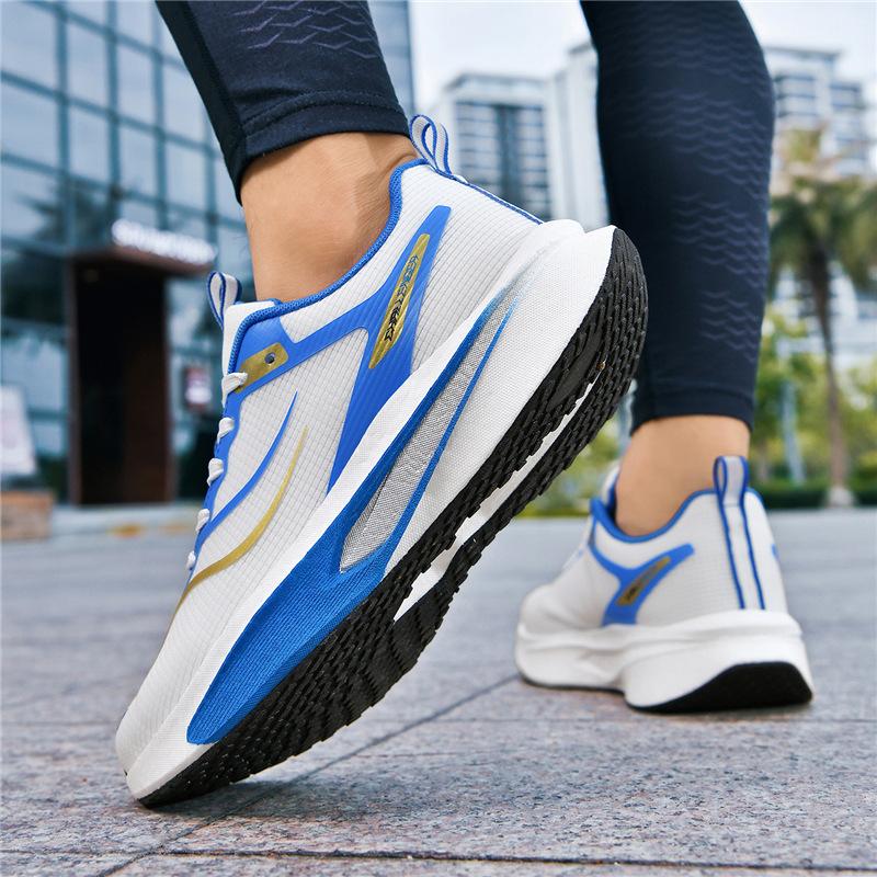 Parent-child low-top casual shoes outdoor real explosive carbon board cushioning rebound sports running shoes
