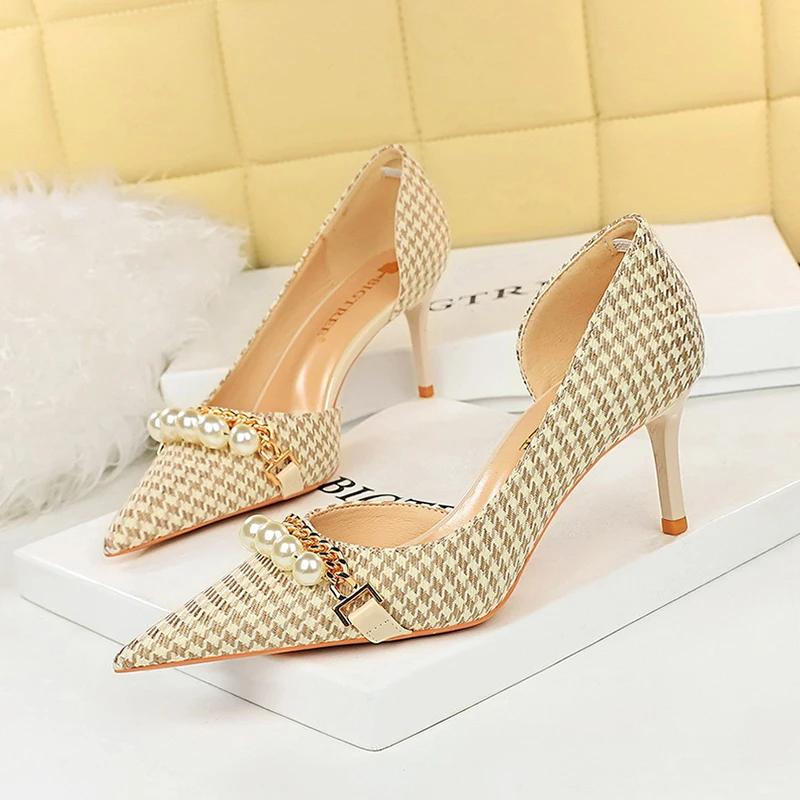 Women 7.5cm/11cm High Heels Comfortable Plaid Pumps Lady Holiday Middle Low Heels Fashion Replica Pearl Scarpins Evening Shoes
