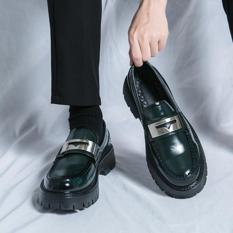 

Осенние британские туфли из натуральной кожи для мужчин 2025 года, новые товары, повседневные мокасины с одной педалью, персонализированные улыбающиеся мужские туфли 38 зелёный