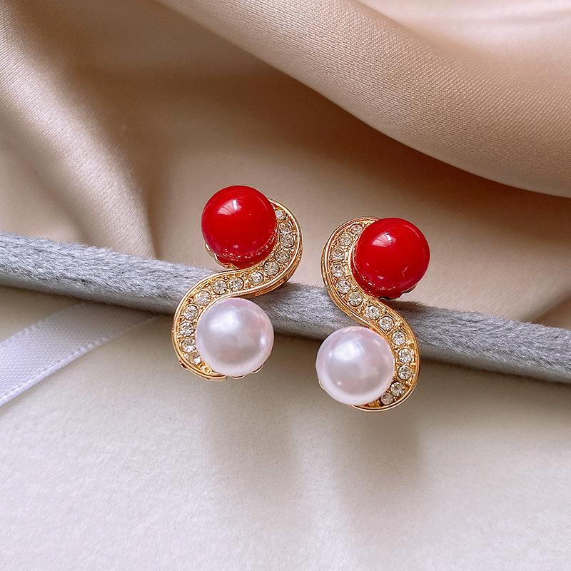 Red Love New Year's Earrings Women's Simple Festive Earrings Versatile Fashion Earrings