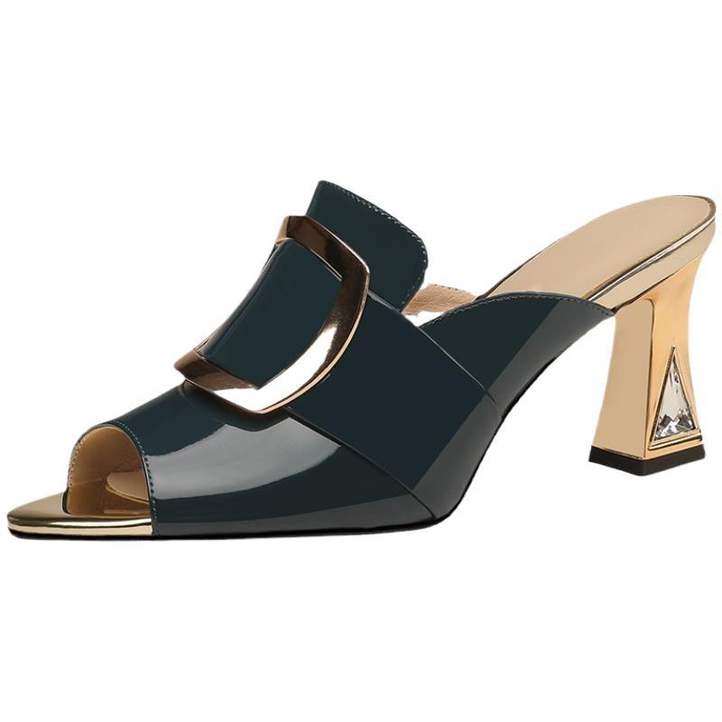 Fiskmun svala tofflor dam bär en-rem sommar höga klackar nya damskor Brittiskt patentläder tjock klack halv-tofflor svala läderskor