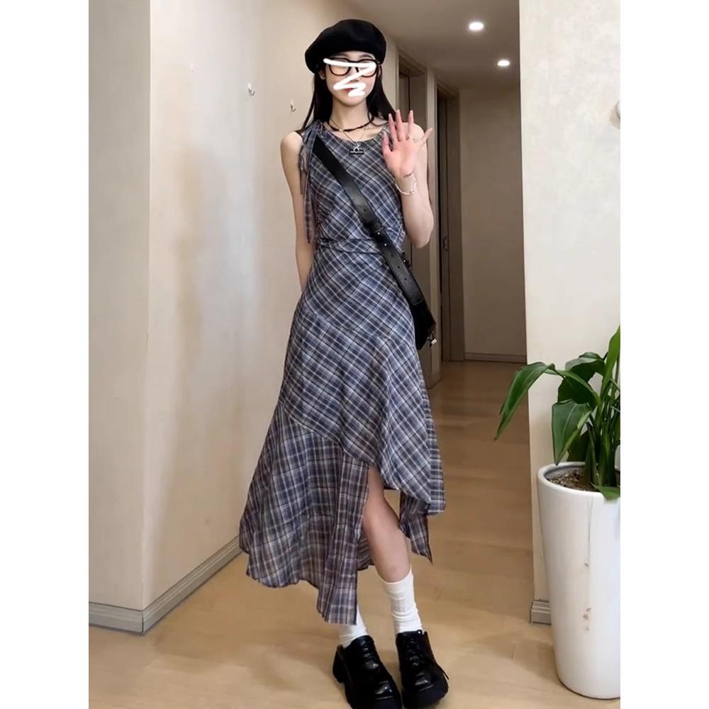 Retro Plaid Dress Women's Summer Temperament Waist Vest Skirt Design Sense Niche Irregular A-shaped Skirt Long Skirt