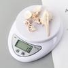 LCD Electronic Scale With Anti Slip Feet For Commercial And Pounds Portable Digital Baking Scale white