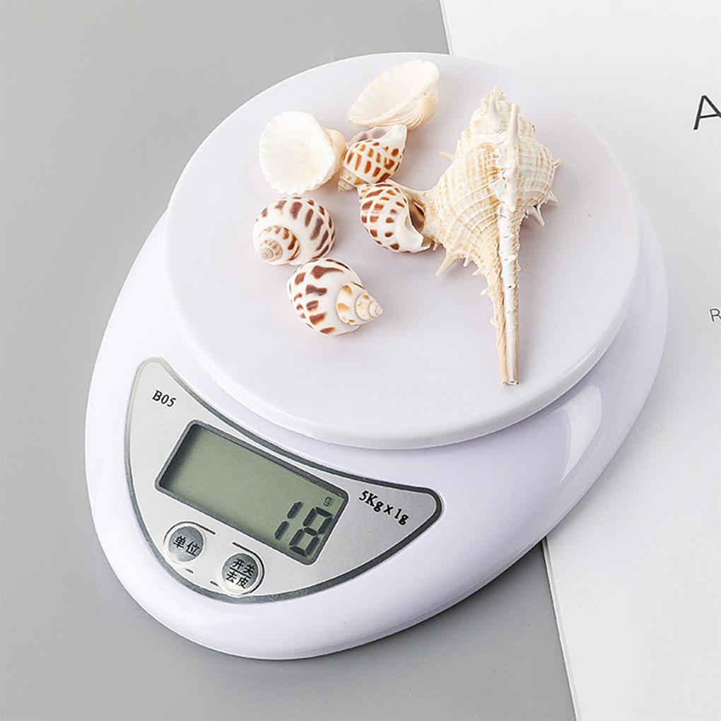 LCD Electronic Scale With Anti Slip Feet For Commercial And Pounds Portable Digital Baking Scale white