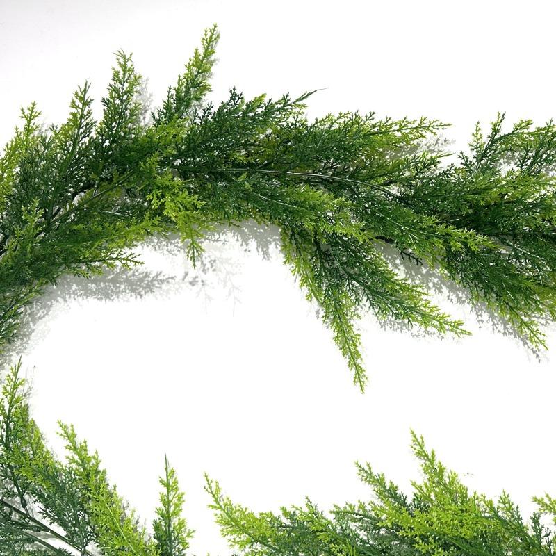 Artificial Simulation of Two-color Pine, Cypress and Vine Christmas Home Window Green Plant Decoration, Pine Needle and Vine Wall Hanging