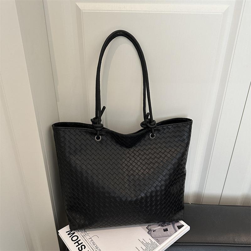 Woven Women's New Solid Color Casual Retro Simple Large Capacity Shoulder Underarm Tote Handbag