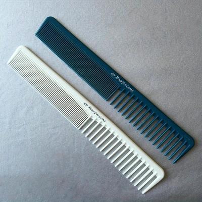 1PCS Professional Hair Cutting Comb Anti-static Flat Head Cutter Comb FineTooth Haircut Brush Salon Tools Barber Hair Accessories