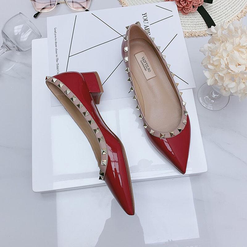 2024 Luxusní Značka Lakovaná Kůže Nýtované Vysoké Podpatky Špičaté Mělký Výkroj Plochá Podrážka Všestranné Módní Dámské Jednoduché Boty 41