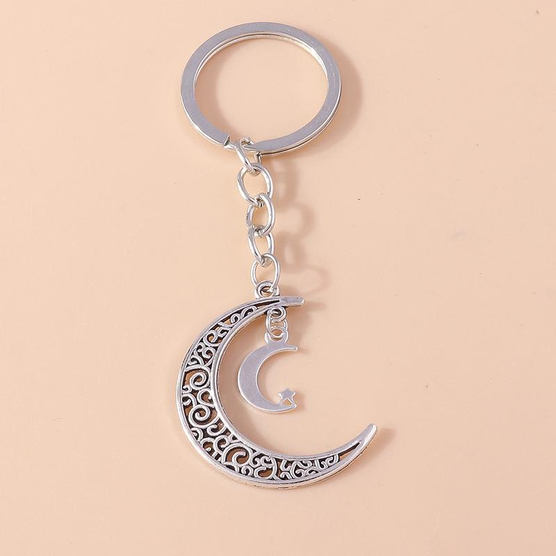 Retro Alloy Sun Moon Keychain Metal Star Keyring Pendants for Car key Holder Handbag Decor Jewelry Gifts Accessories