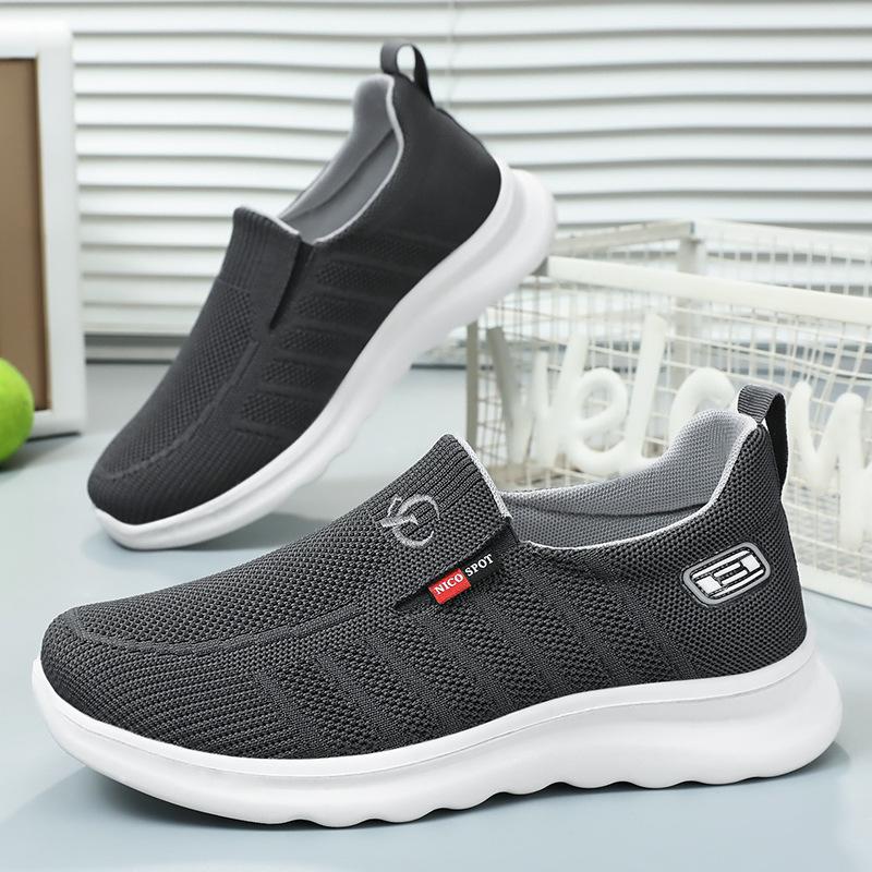 Shoes Men's spring new men's shoes Lazy shoes Breathable and non-smelly foot cloth shoes