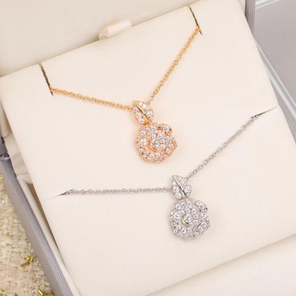 2024 New Top Quality Popular Brand Anniversary Gifts Luxury Jewelry Necklaces For Women Rose Flower Wedding Engagement Charms