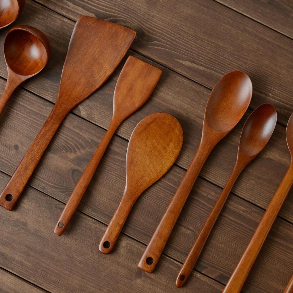 Cocina Saludable: Colección de Utensilios de Cocina de Palosanto