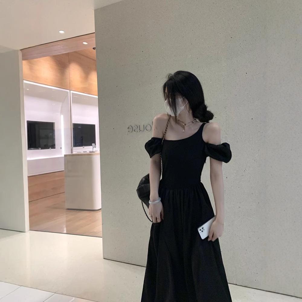 Hepburn style black short-sleeved dress, children's waist temperament design, niche off-the-shoulder long dress, new in summer