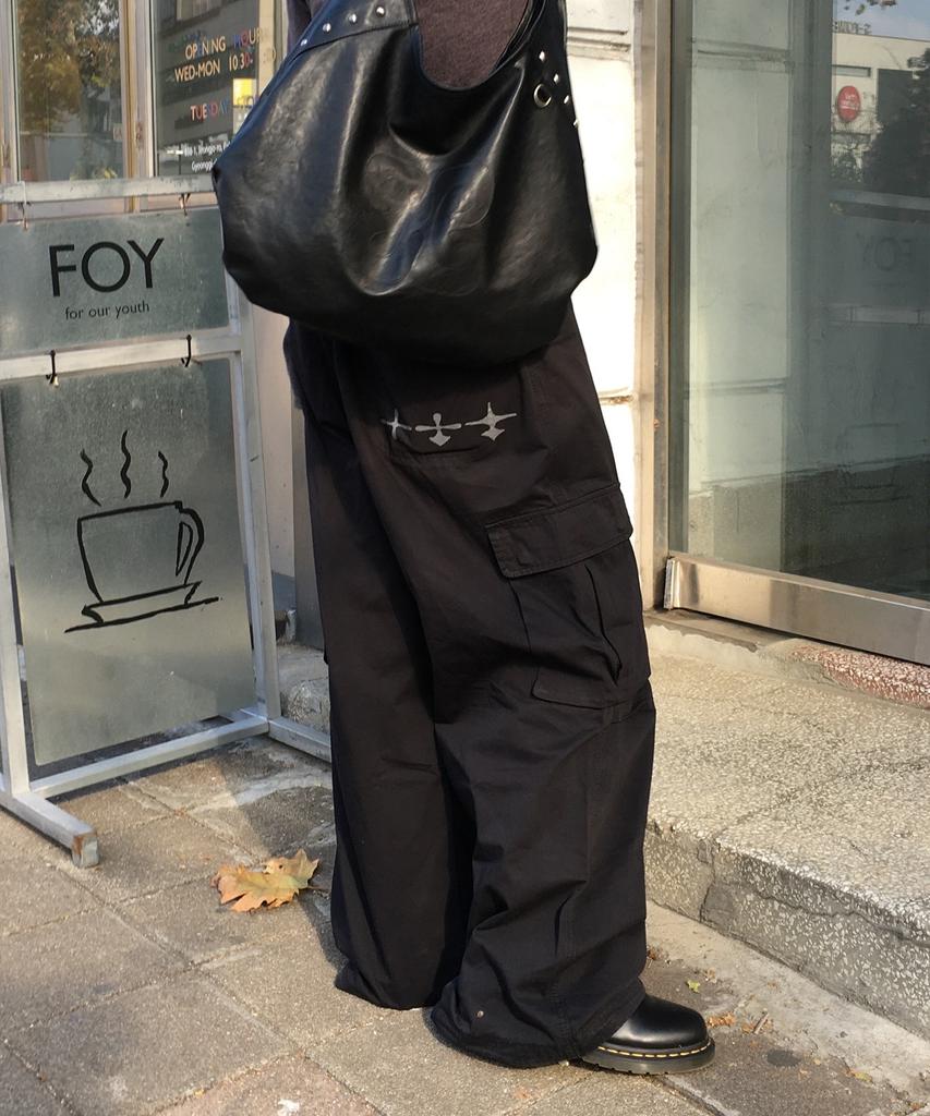 Lougeu Onbon Logo Cargo Pants_Black