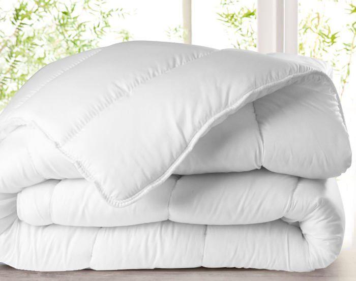 Couette - Blanc - 220 x 240 cm - Tempérée - 380g/m² - Polyester Siliconé