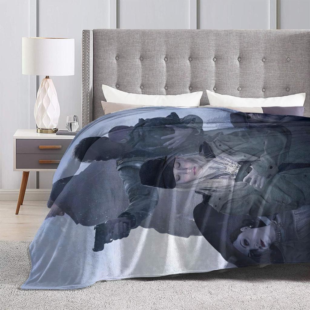 Resident Evils Village Warm Soft Blankets Girls Boys Plush Throw Blanket Comfortable Home Decor Flannel Bedspread Sofa Bed Cover