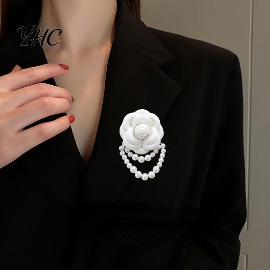 Elegant Flower Brooch Cloth Rose Vintage High Gloss Faux Pearl Chain Hat Shawl Scarf Bag Clothes Collar Women Girls Lapel Pin Fashion Accessories