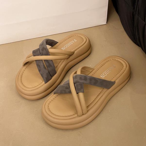 Fashion Female Shoes House Slippers Platform Luxury Slides Summer Clogs Woman 2025 Soft Designer Beach Concise Beach Shoes Slippers Casu