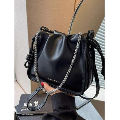Fashion Versatile Chain Small Bag Women's New Pleated Cloud Small Square Bag Autumn and Winter Niche Shoulder Bag
