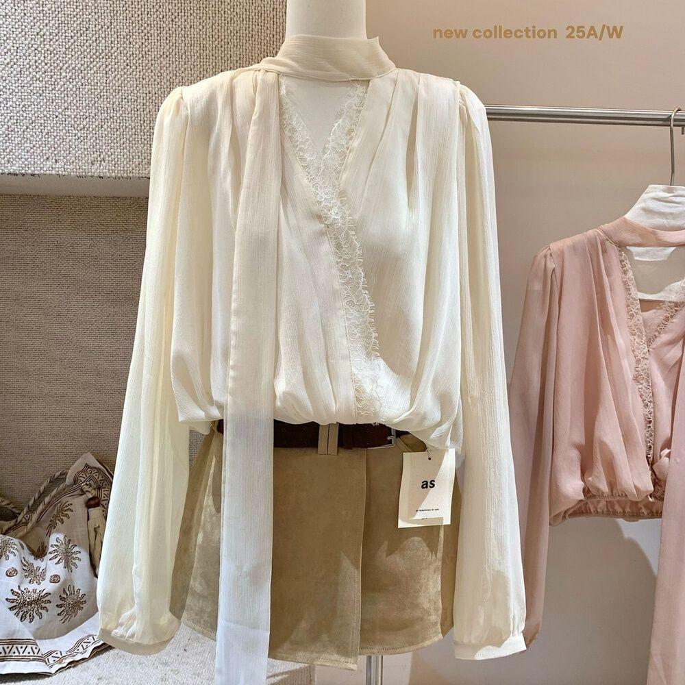 Elegant Lace Patchwork V-Neck Long-Sleeve Shirt for Women – Autumn 2025 Fashion XL