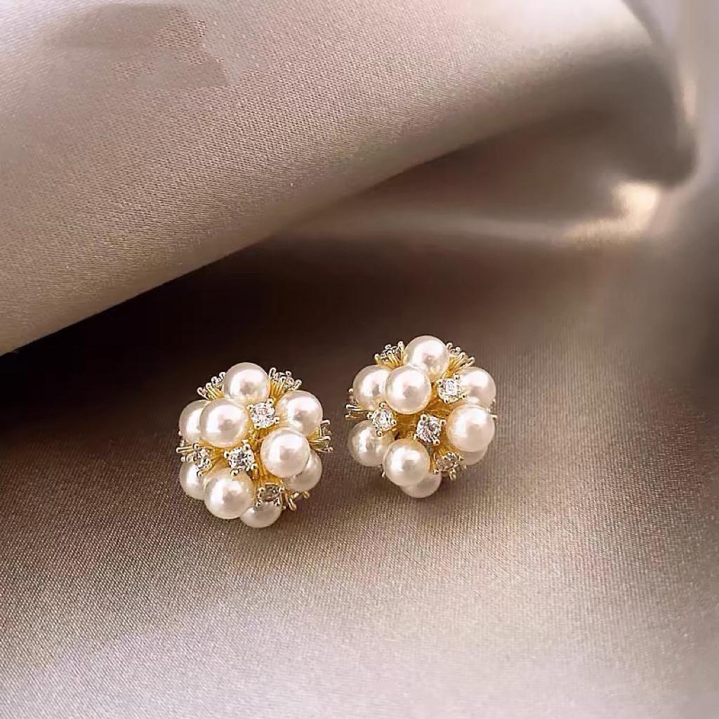Elegant French Retro Floral Pearl Earrings - Geometric, Versatile, High-End Design for Women